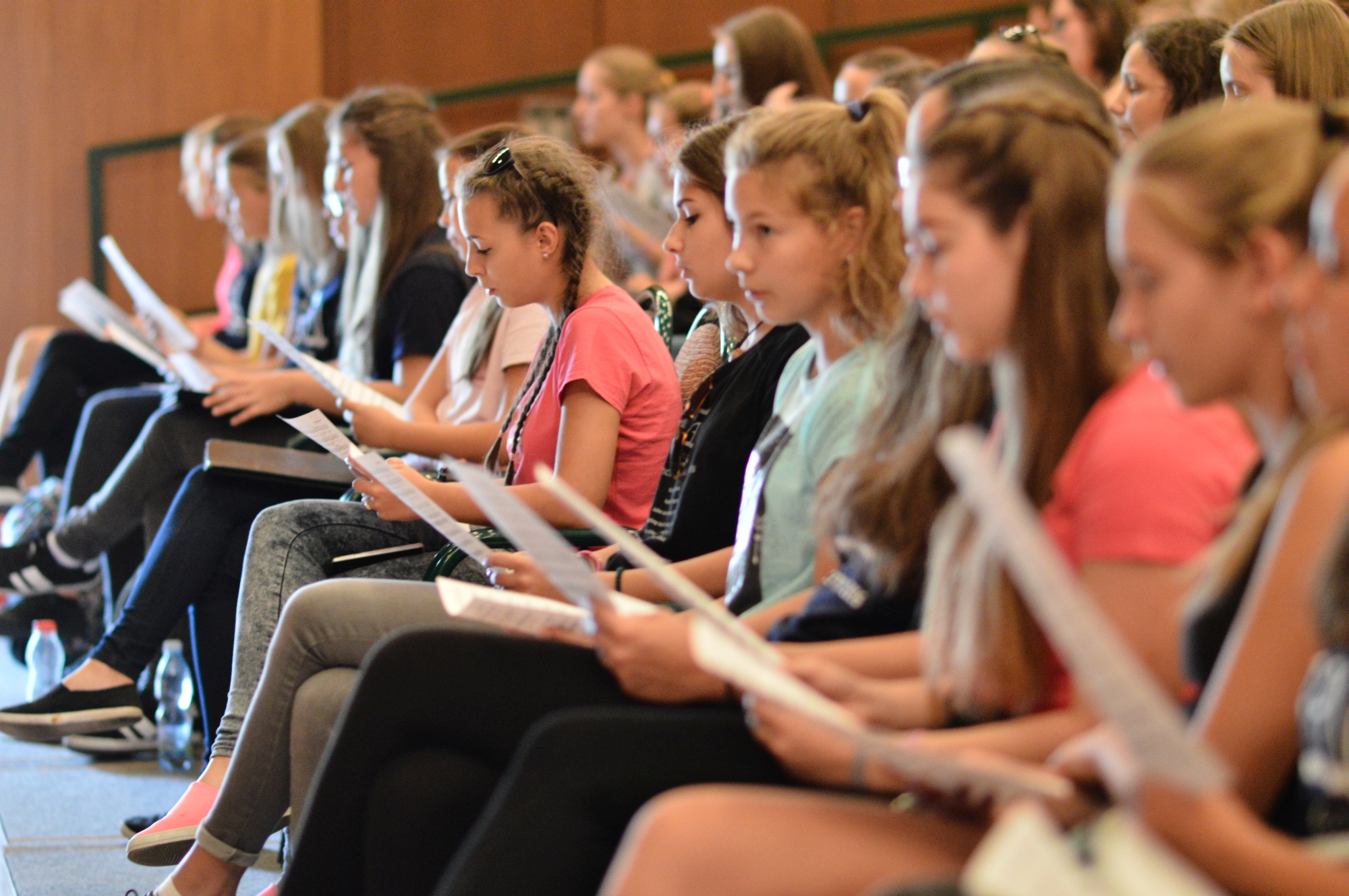Life satisfaction in a girls’ choir